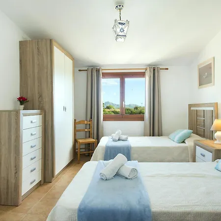 Owl Madrave - Families And Friends Pollensa