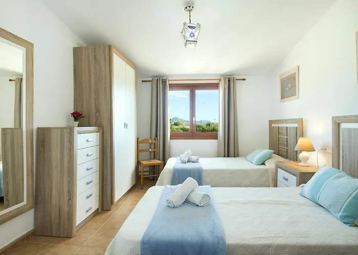 Owl Madrave - Families And Friends Pollensa