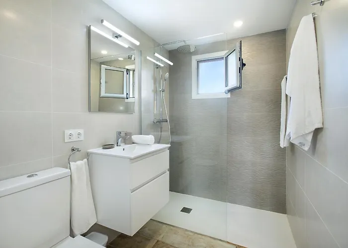 Owl Madrave - Families And Friends