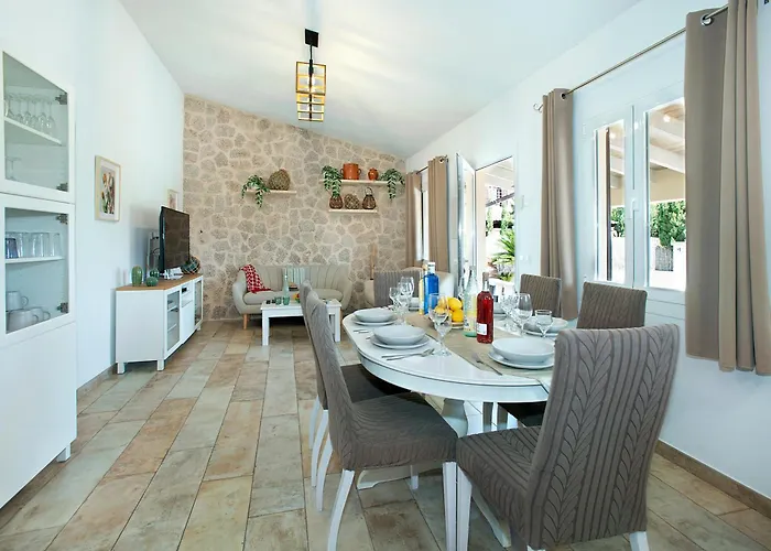 Villa Owl Madrave - Families And Friends