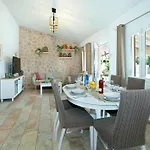 Villa Owl Madrave - Families And Friends