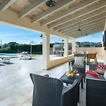 Owl Madrave - Families And Friends Villa *