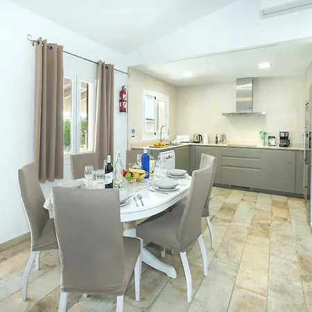 Owl Madrave - Families&friends Villa Pollença